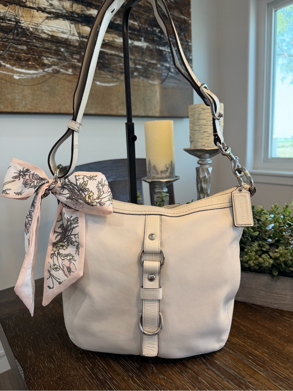 Coach Chelsea White Leather Shoulder Bag with Scarf Accent - Y2K